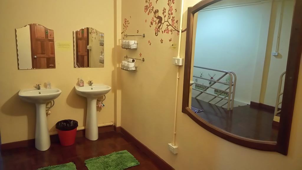 Pm Guesthouse Csiangmaj Kültér fotó